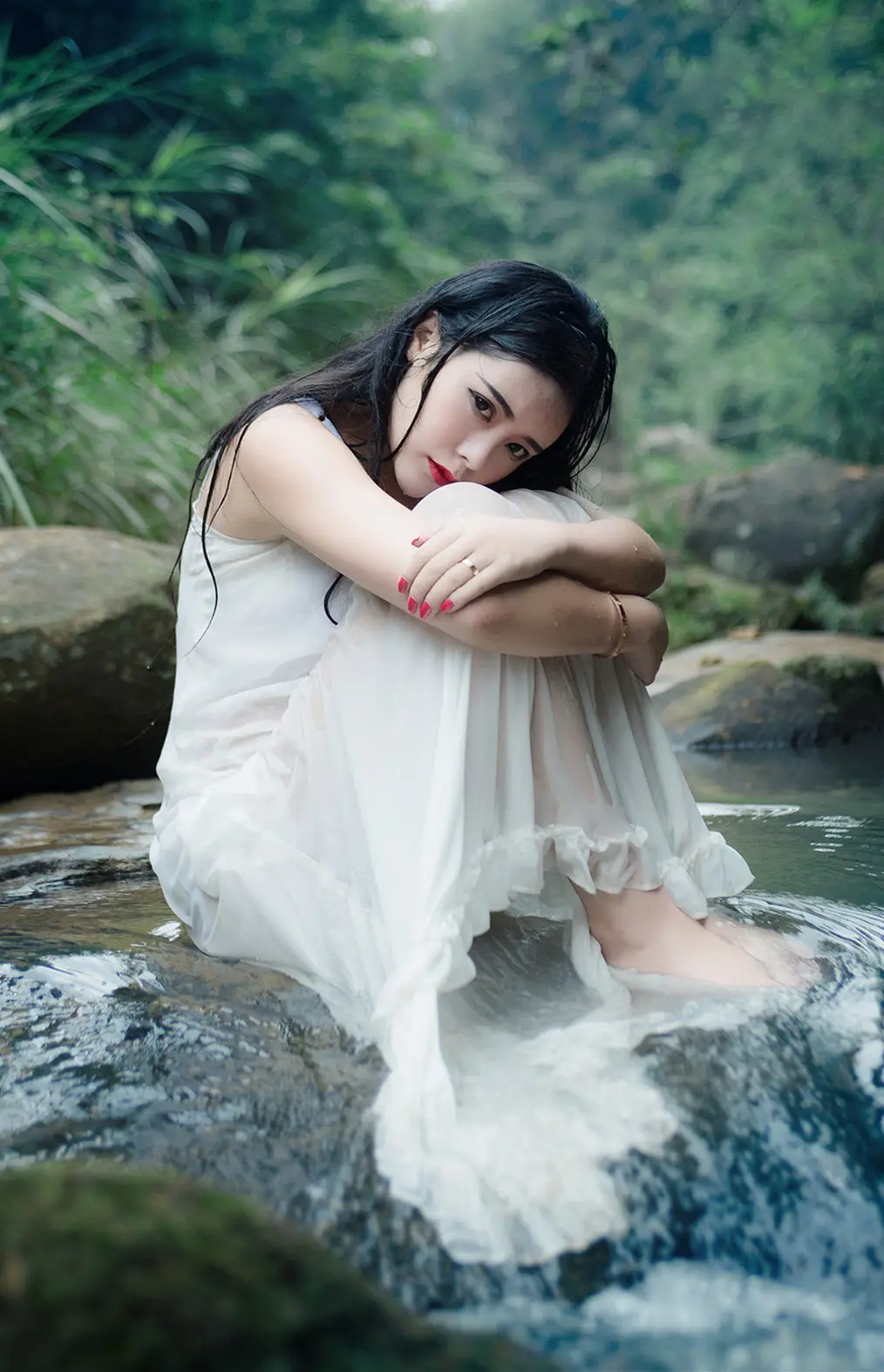 四平郑州高端私人伴游小野梨子