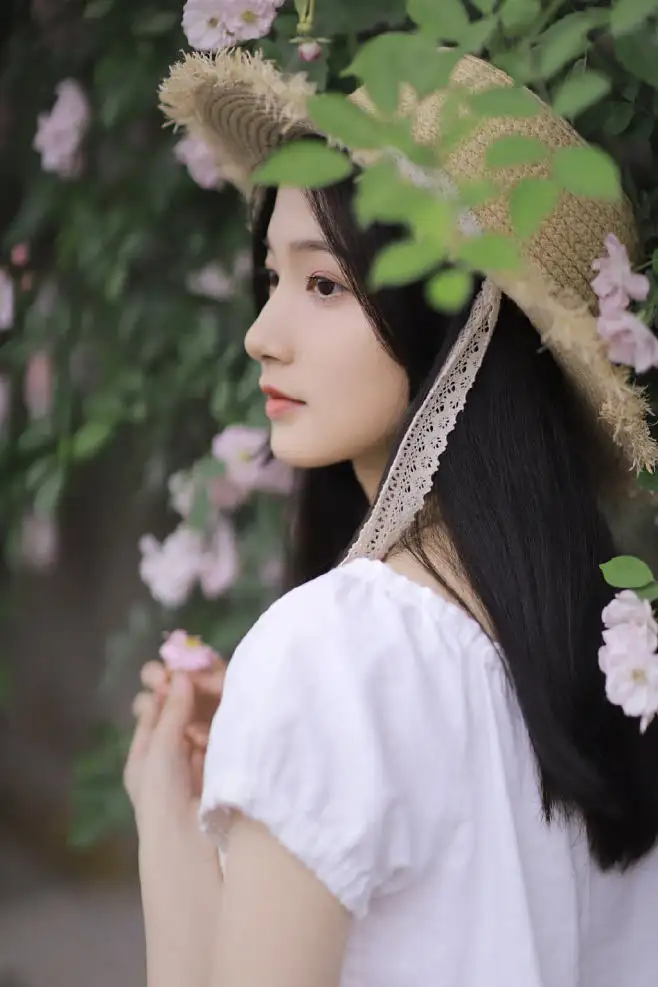 四平喀什私人伴游李菲儿